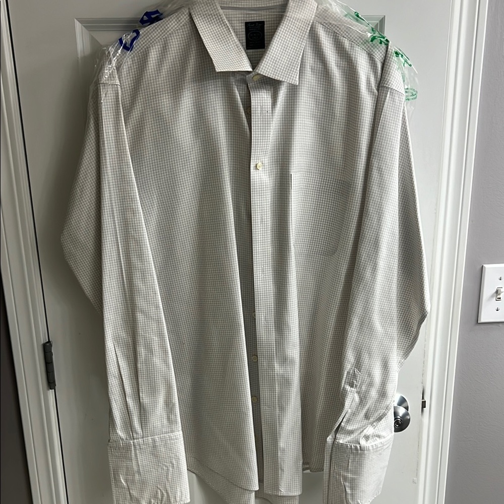 Pronto Uomo White Dress Shirt with Pointed Collar